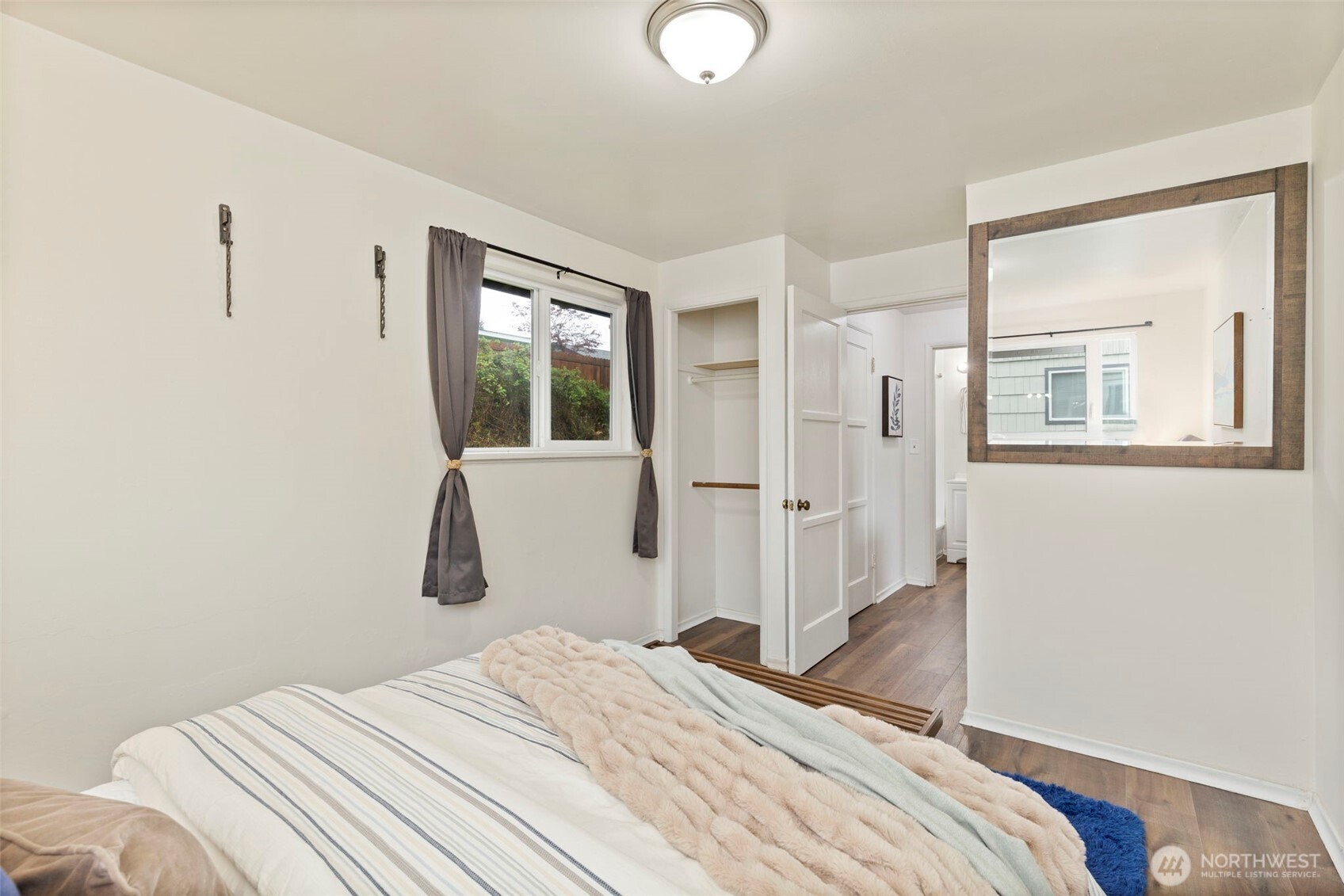 3326 - 3328 Halverson Avenue , Bremerton, WA 98310