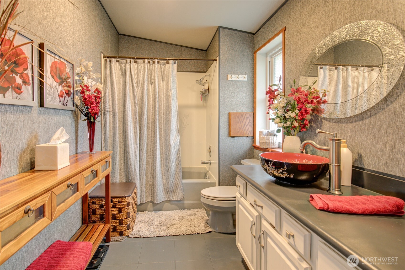 200 Ocean Lake Way NW, Ocean Shores, WA 98569