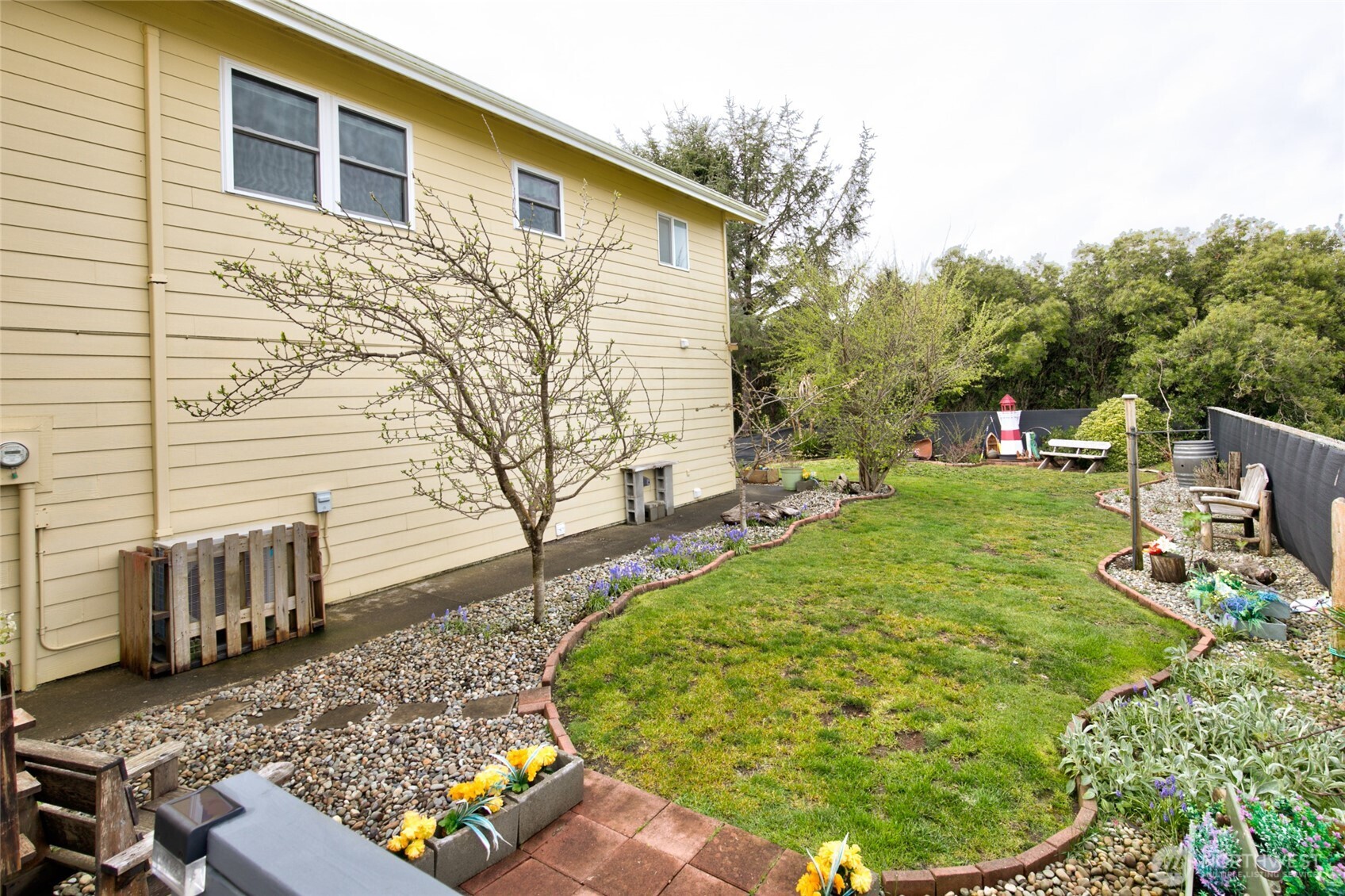 200 Ocean Lake Way NW, Ocean Shores, WA 98569