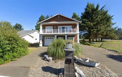 208 Taurus Boulevard SW, Ocean Shores, WA 98569
