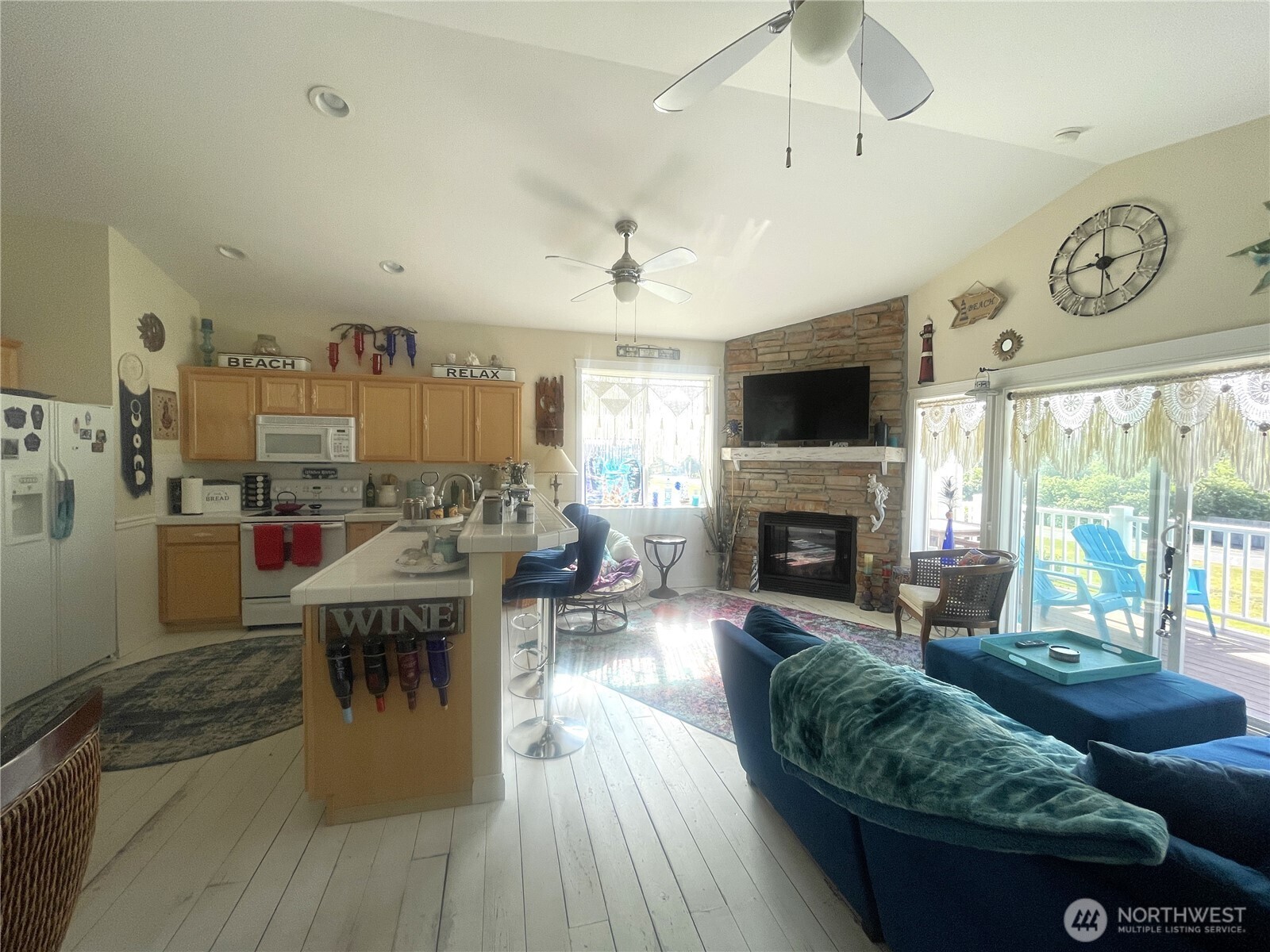 208 Taurus Boulevard SW, Ocean Shores, WA 98569