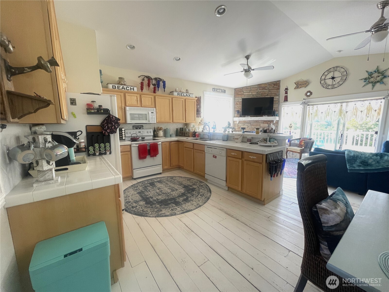 208 Taurus Boulevard SW, Ocean Shores, WA 98569