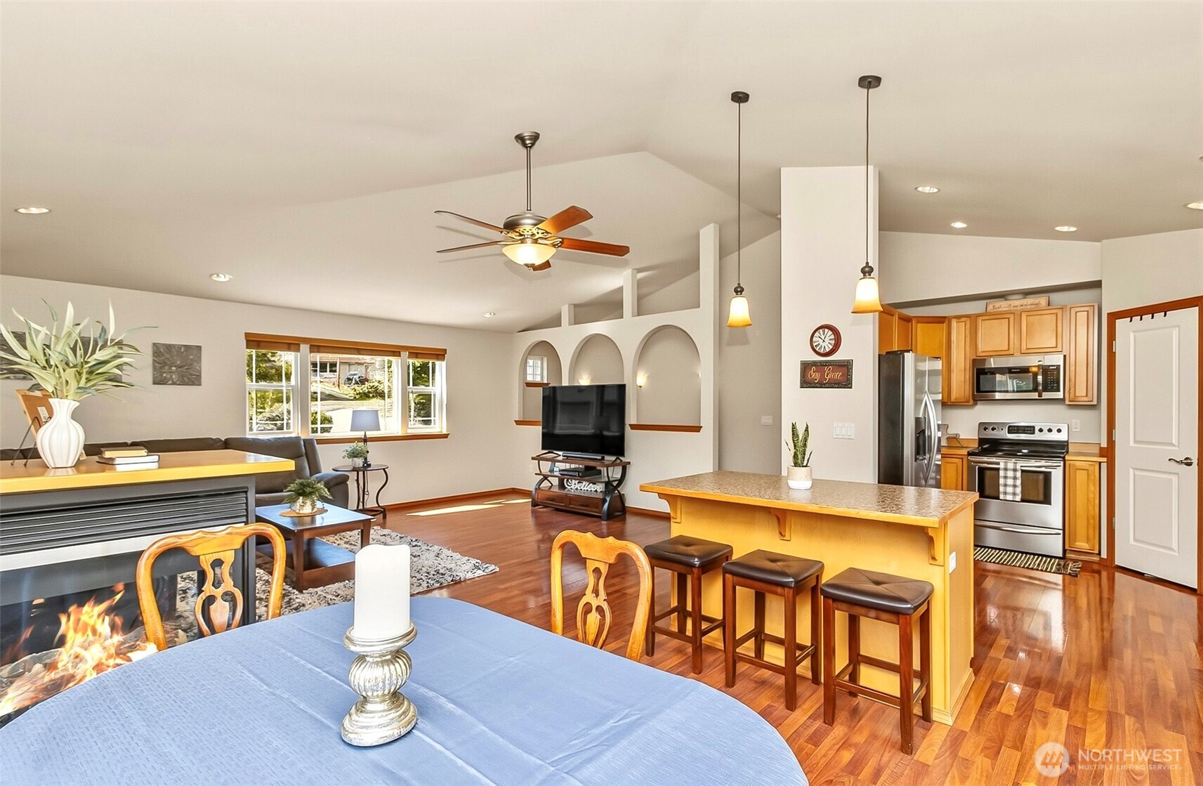 1579 Silver Fir Drive , Camano Island, WA 98282