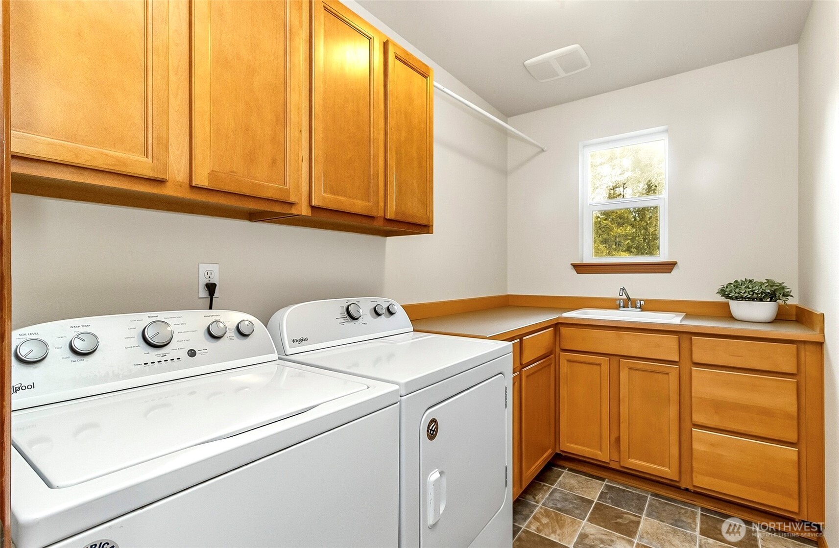1579 Silver Fir Drive , Camano Island, WA 98282