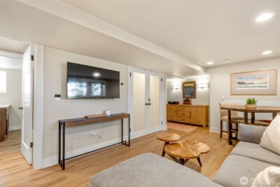 803 W Armour Street , Seattle, WA 98119 - Photo 29