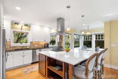 803 W Armour Street , Seattle, WA 98119 - Photo 10