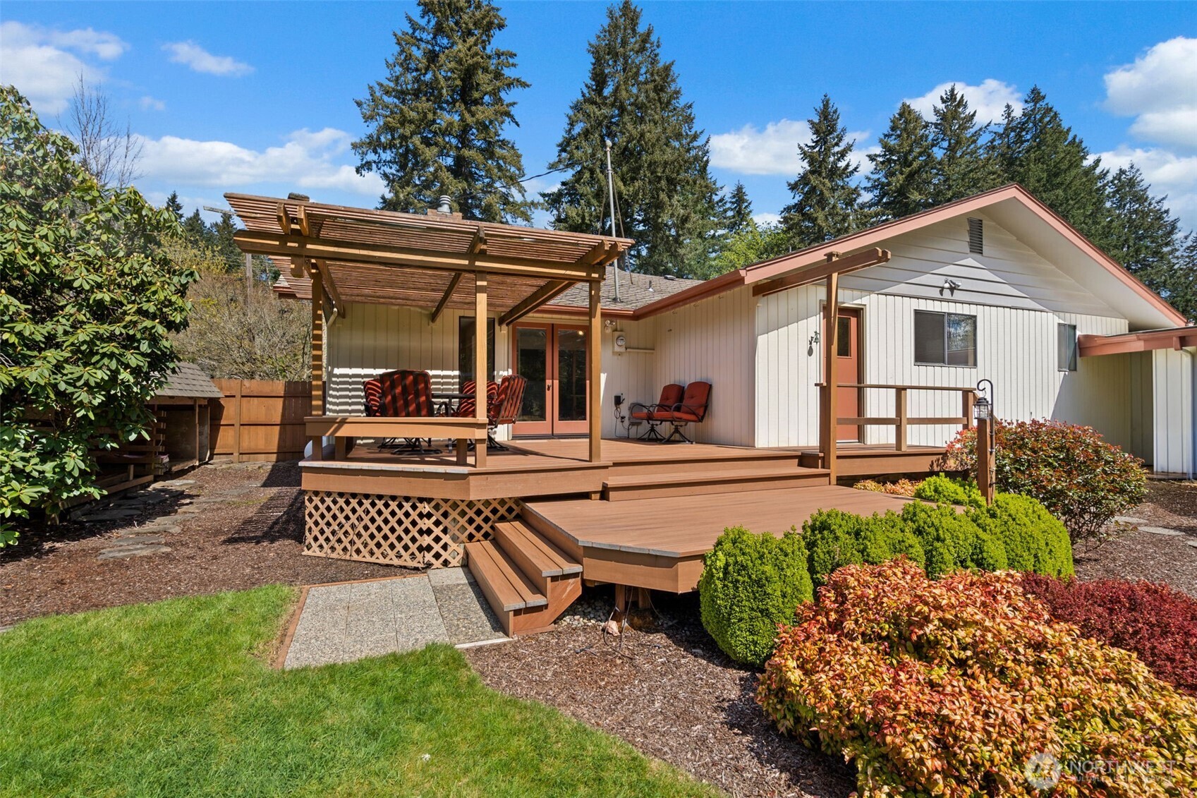 2403 Elliott Avenue NW, Olympia, WA 98502