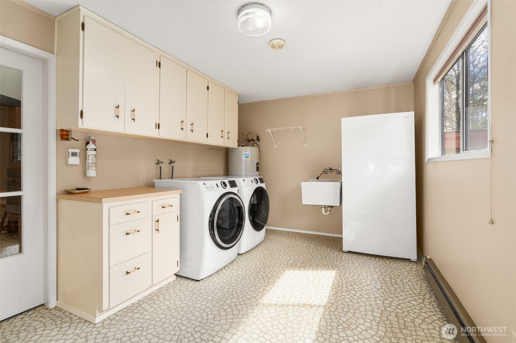 2403 Elliott Avenue NW, Olympia, WA 98502