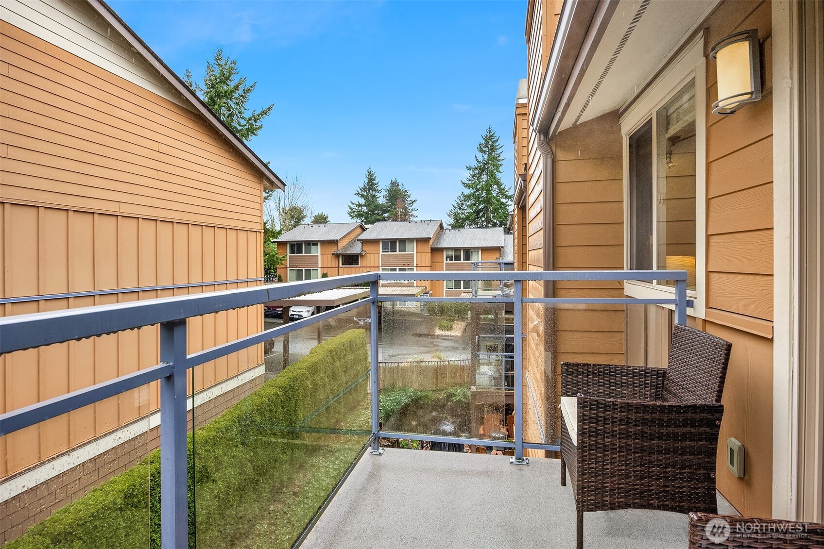 8248 126th Avenue NE #C-305, Kirkland, WA 98033