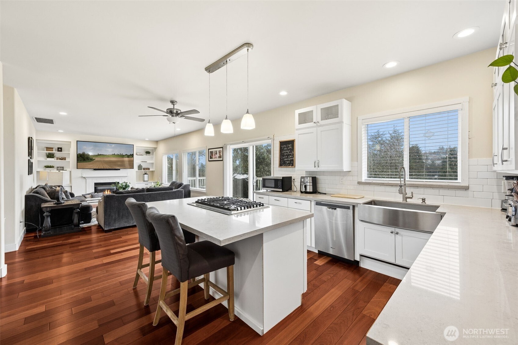 3630 Spyglass Drive NE, Tacoma, WA 98422
