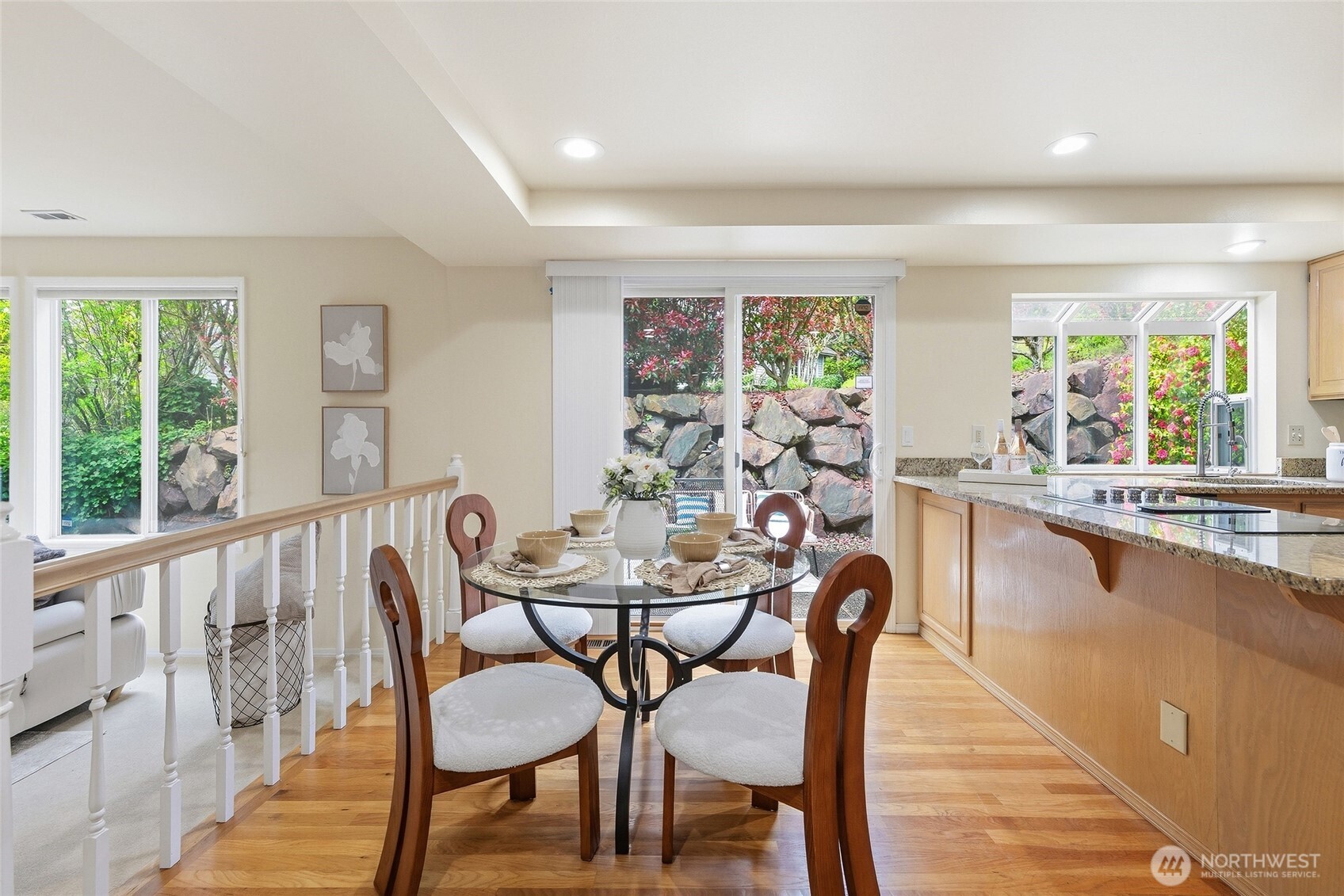 3877 113th Avenue NE, Bellevue, WA 98004