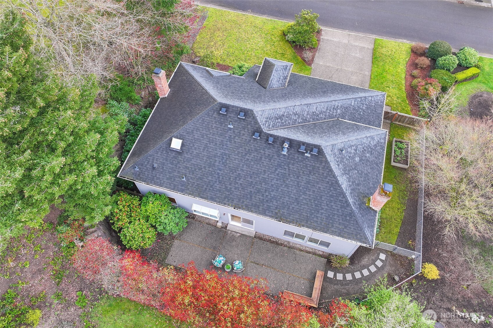 3877 113th Avenue NE, Bellevue, WA 98004