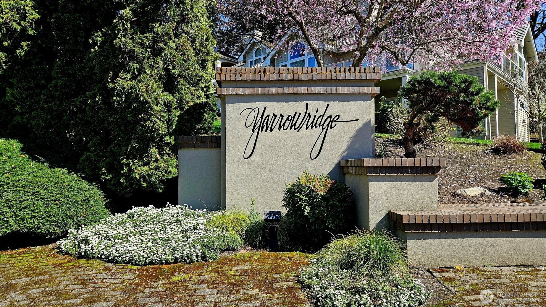 3877 113th Avenue NE, Bellevue, WA 98004