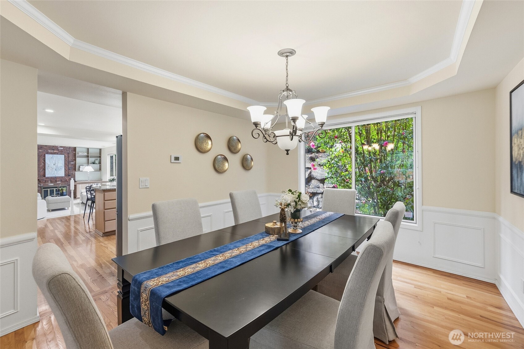 3877 113th Avenue NE, Bellevue, WA 98004