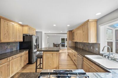 639 12th Avenue , Kirkland, WA 98033-5114 - Photo 9