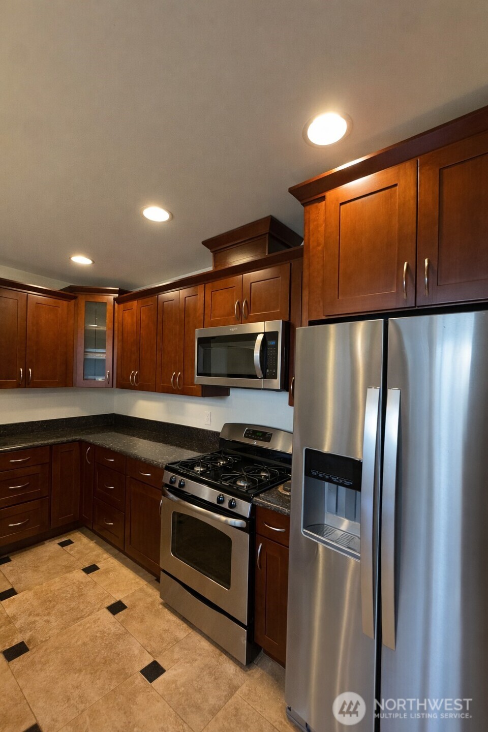 812 E Gwinn Place , Seattle, WA 98102