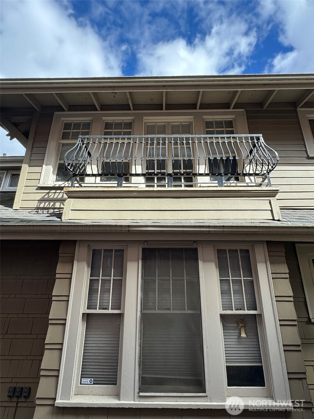 812 E Gwinn Place , Seattle, WA 98102