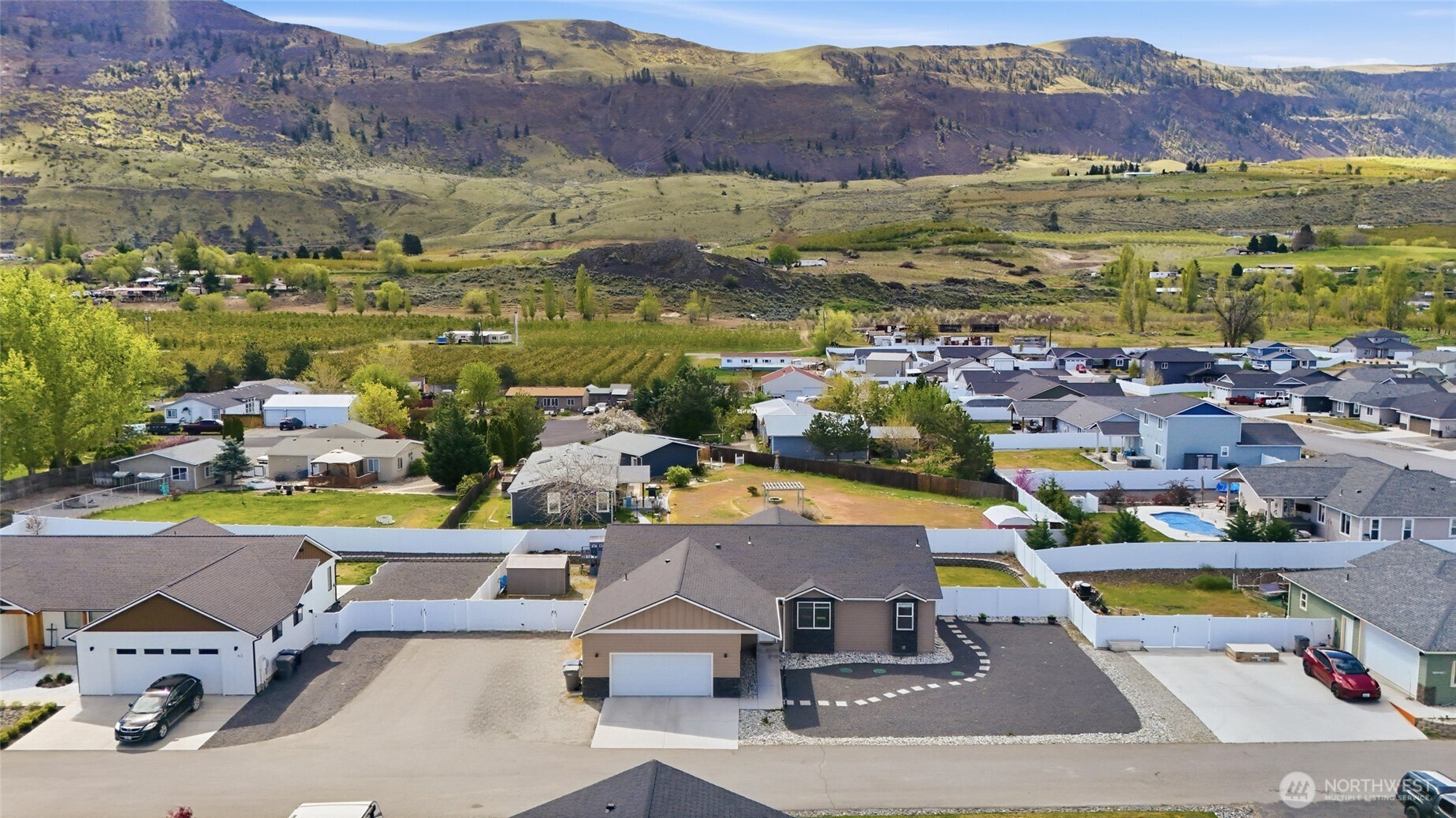 44 Jamey Lane , Malaga, WA 98828