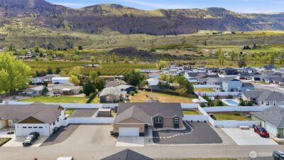 44 Jamey Lane , Malaga, WA 98828 - Photo 2