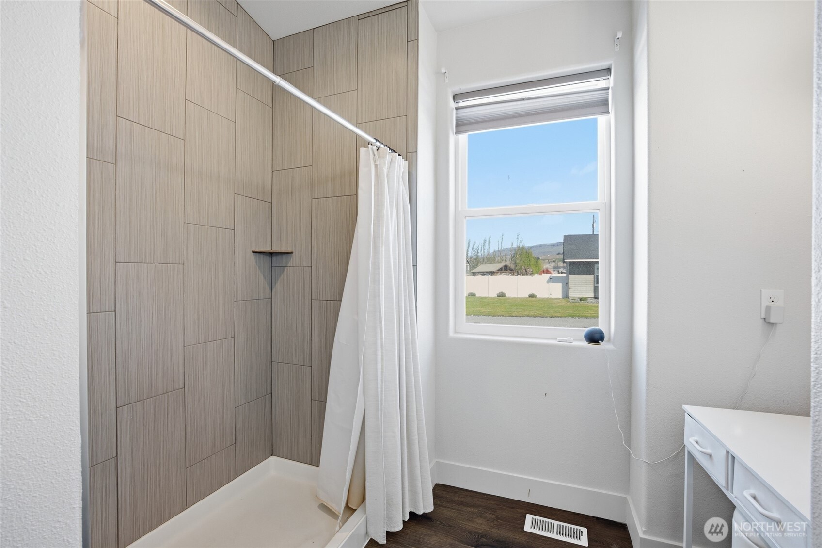 44 Jamey Lane , Malaga, WA 98828