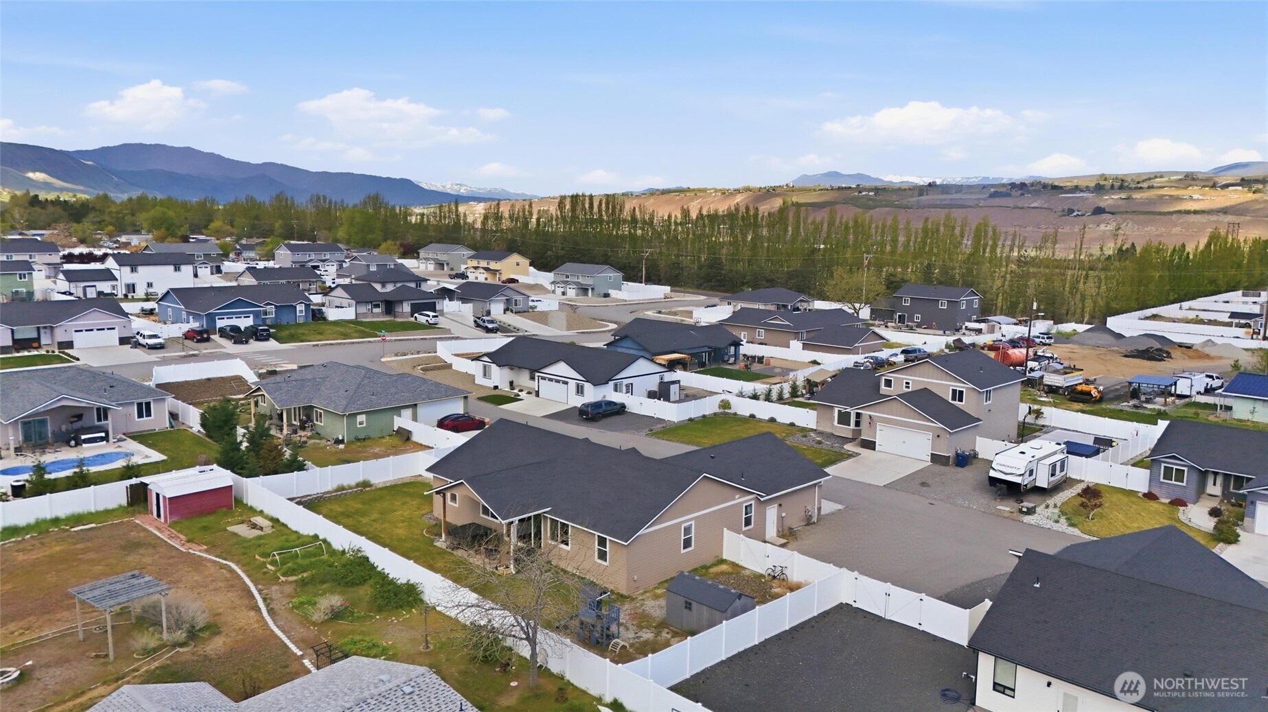 44 Jamey Lane , Malaga, WA 98828