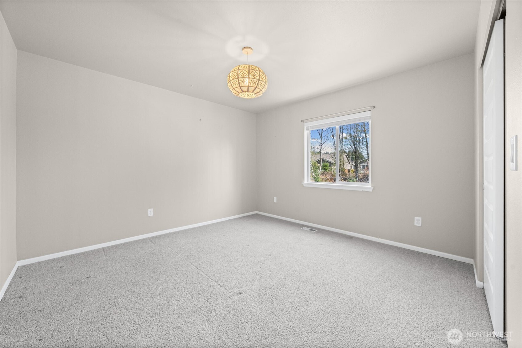 15025 Olympic Loop E, Bonney Lake, WA 98391