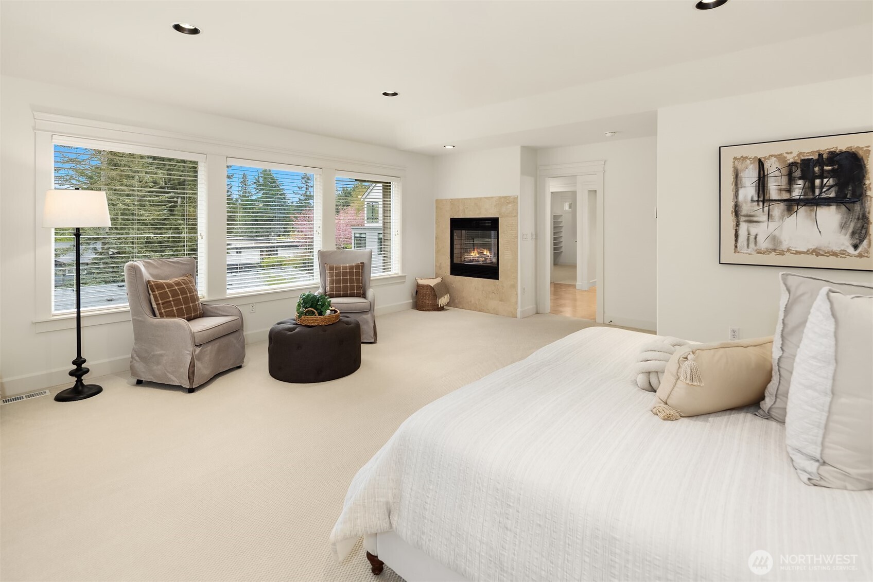816 100th Avenue SE, Bellevue, WA 98004