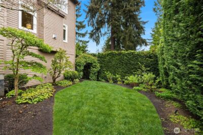 816 100th Avenue SE, Bellevue, WA 98004 - Photo 31