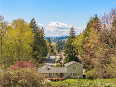 8057 118th Avenue SE, Newcastle, WA 98056 - Photo 4