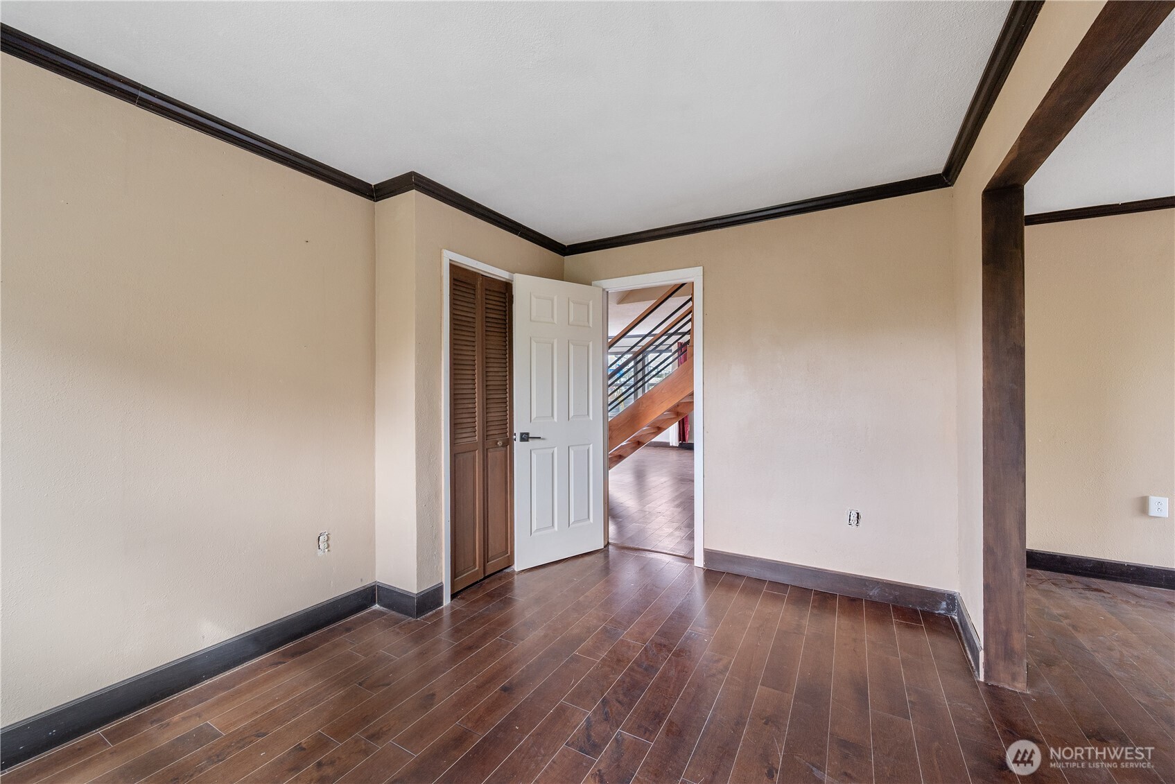 2916 Columbia Heights Road , Longview, WA 98632