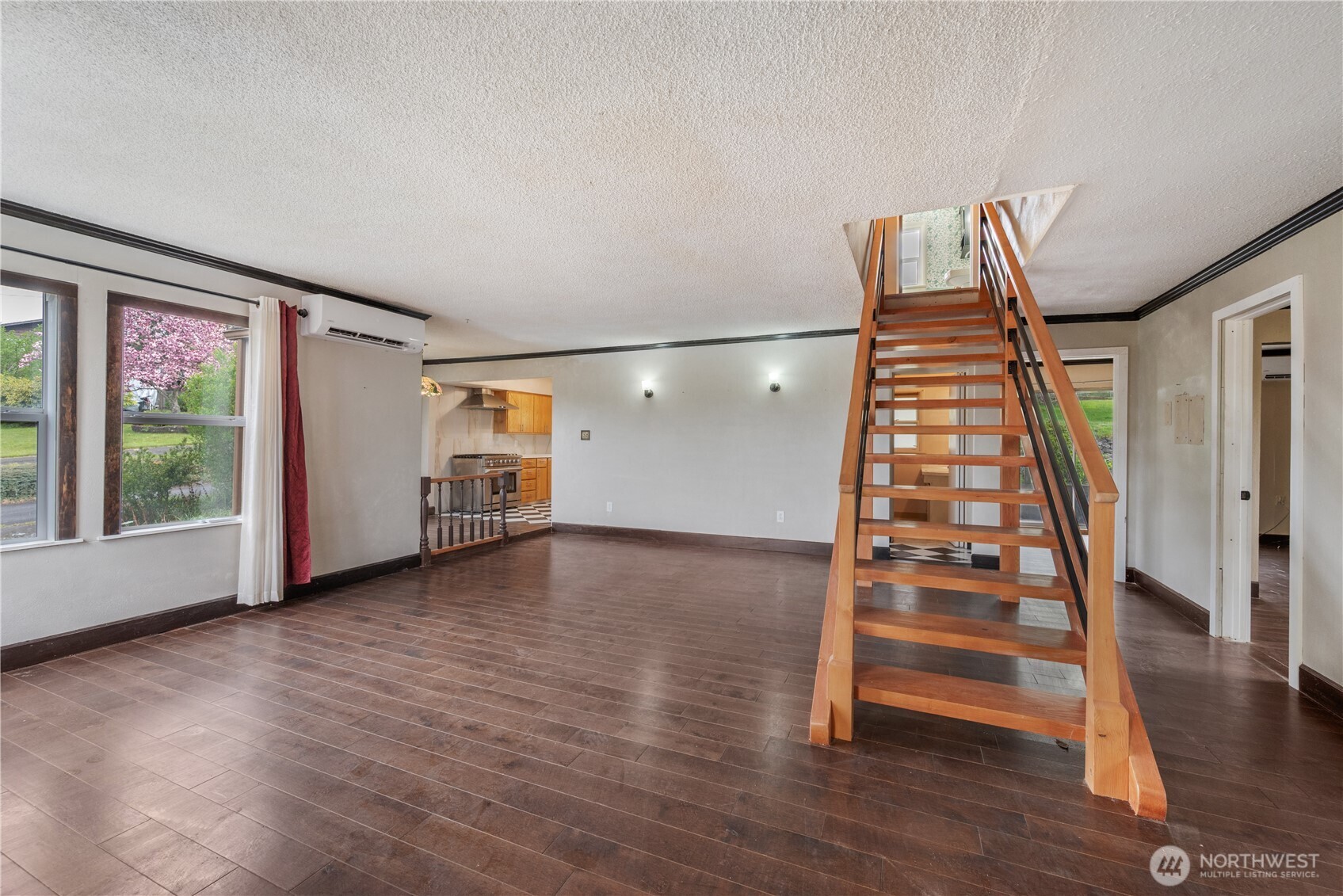 2916 Columbia Heights Road , Longview, WA 98632