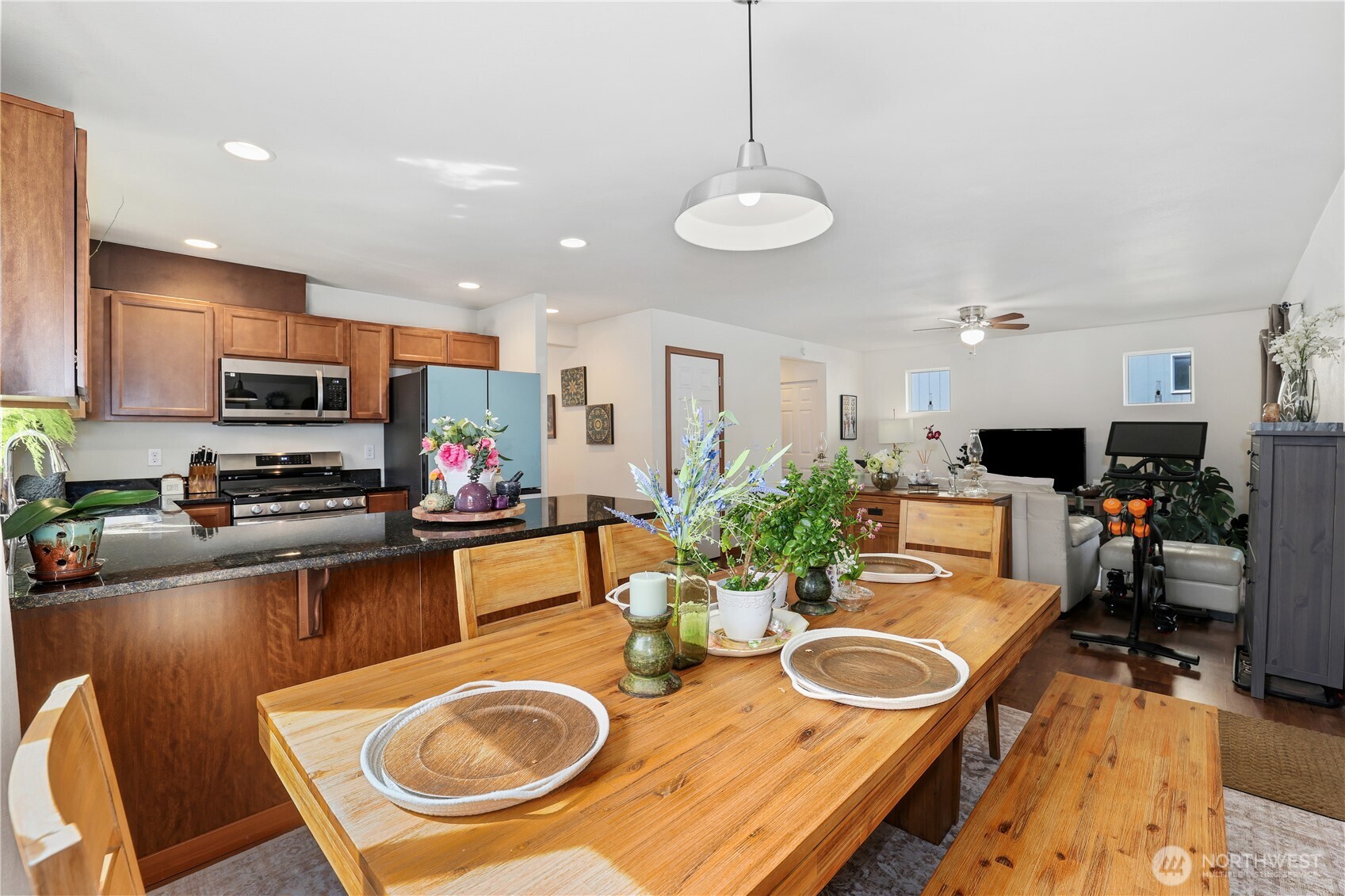 6025 S Verde Street , Tacoma, WA 98409