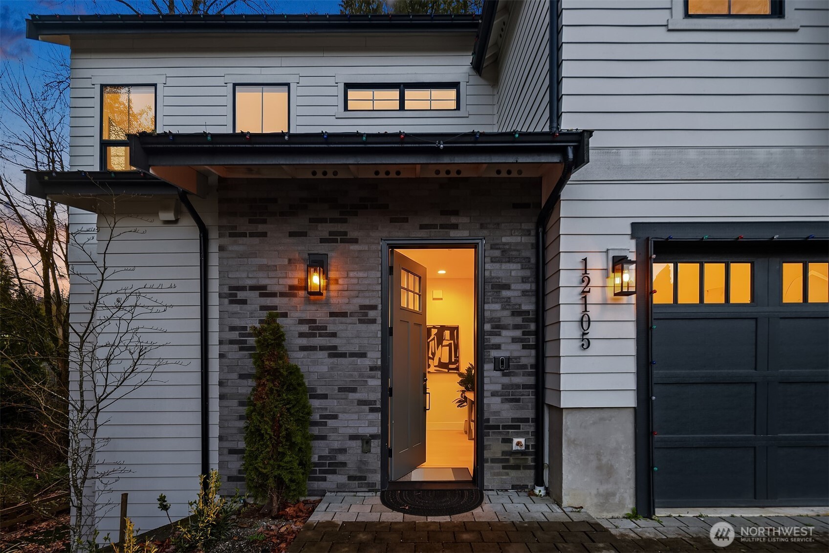 12105 NE 105th Street , Kirkland, WA 98033