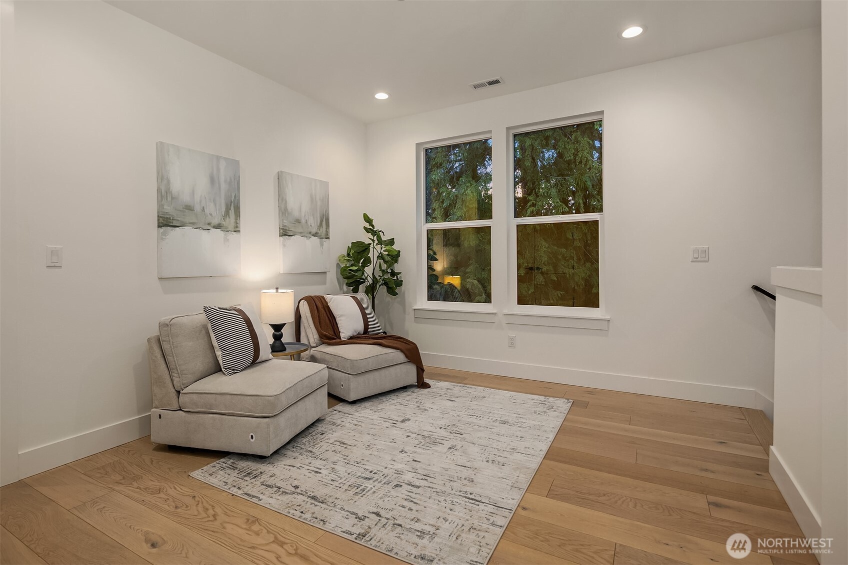 12105 NE 105th Street , Kirkland, WA 98033