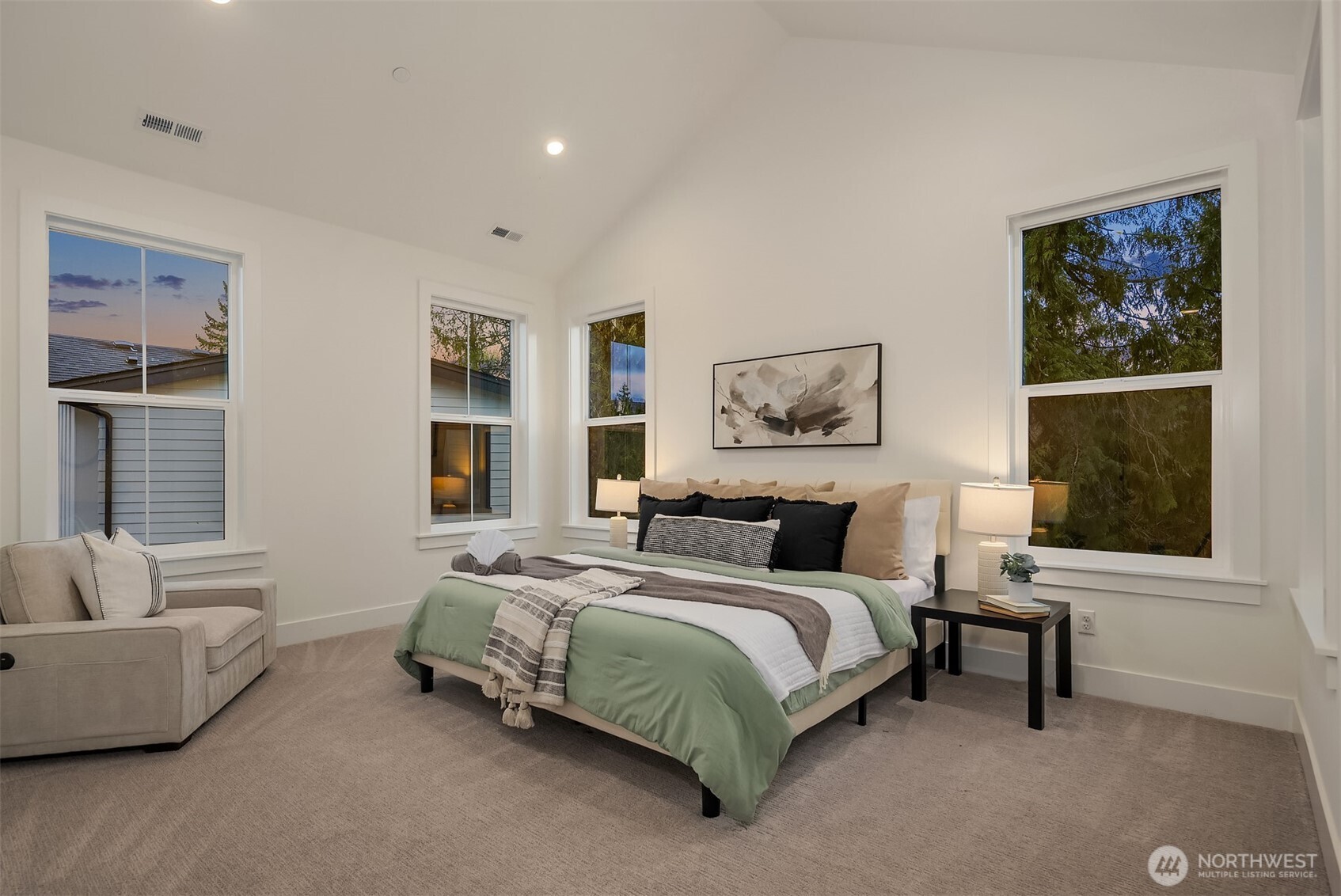 12105 NE 105th Street , Kirkland, WA 98033