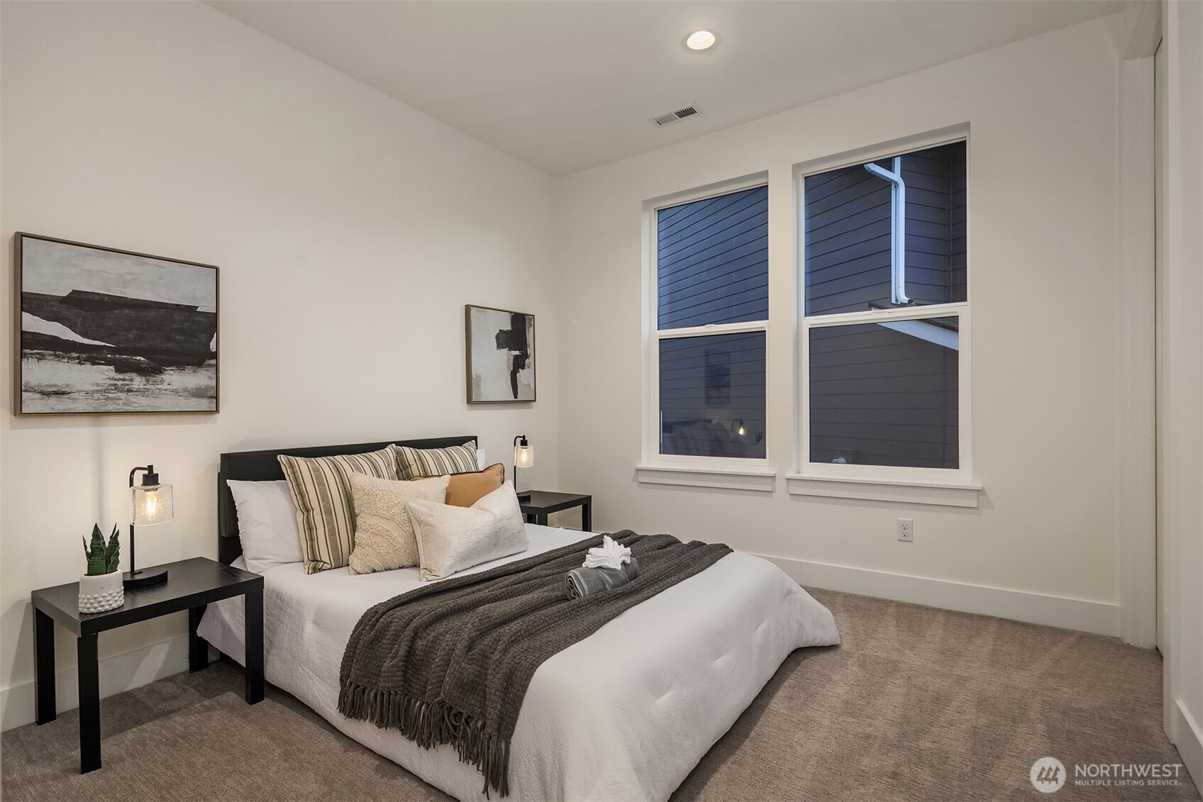 12105 NE 105th Street , Kirkland, WA 98033