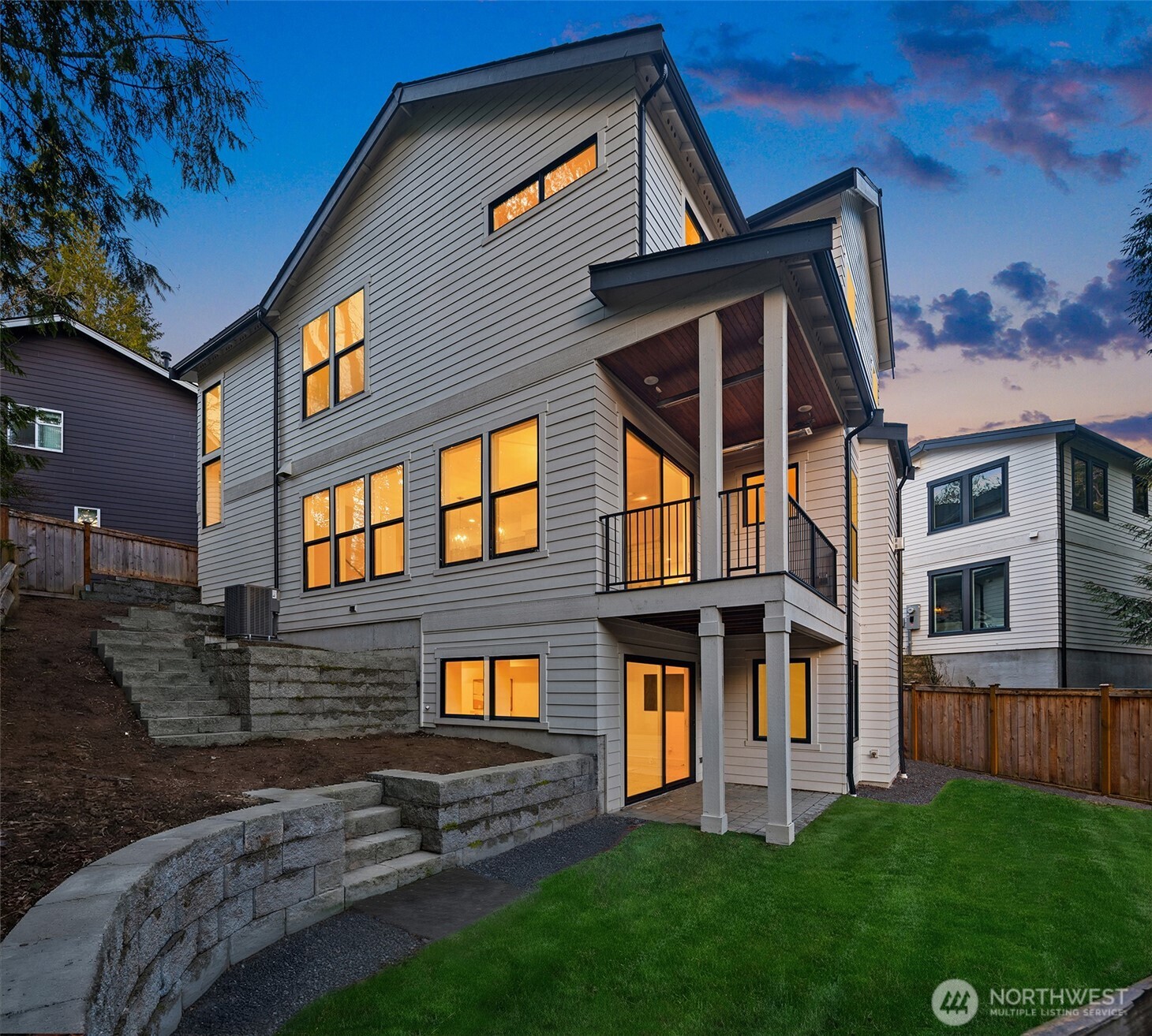 12105 NE 105th Street , Kirkland, WA 98033