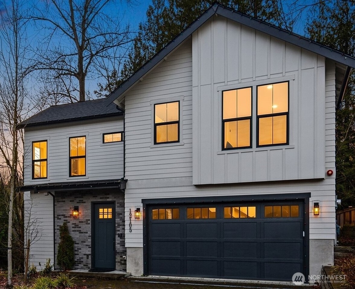 12105 NE 105th Street , Kirkland, WA 98033