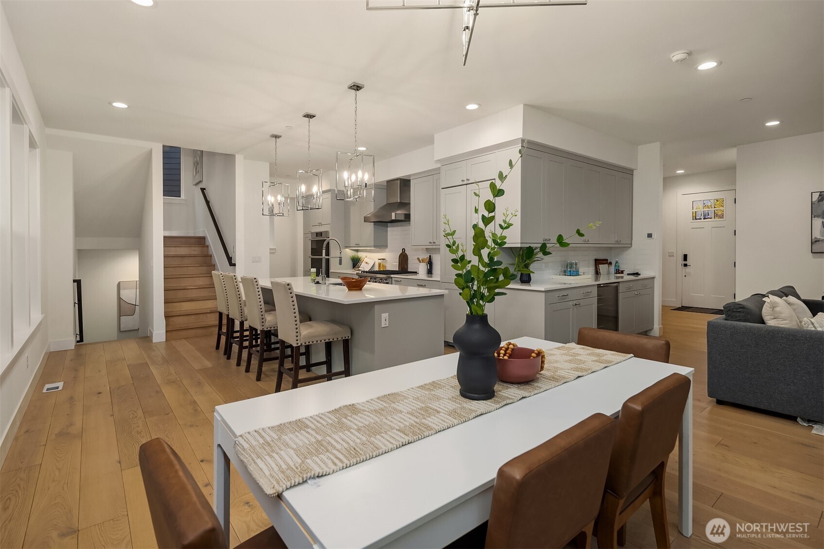 12105 NE 105th Street , Kirkland, WA 98033