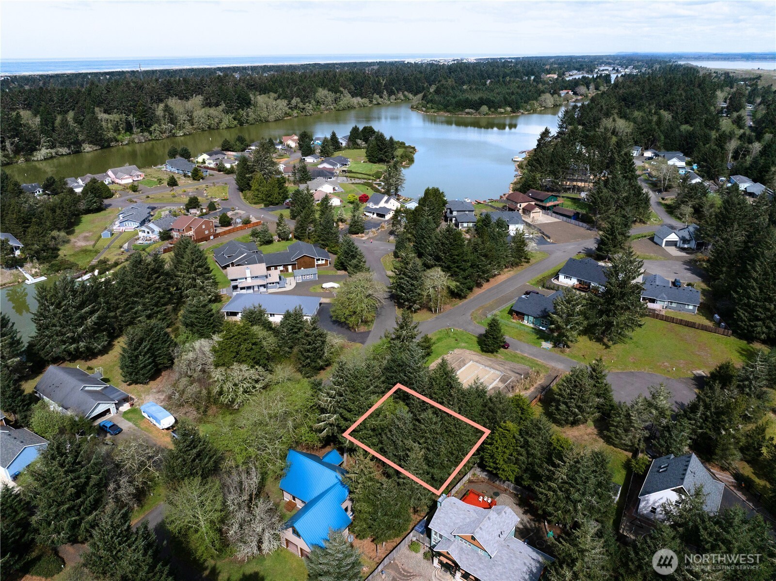 336 Lake Bay Loop SE, Ocean Shores, WA 98569