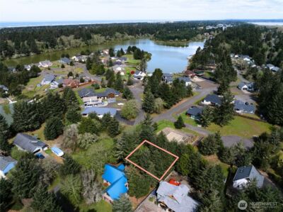 336 Lake Bay Loop SE, Ocean Shores, WA 98569 - Photo 4
