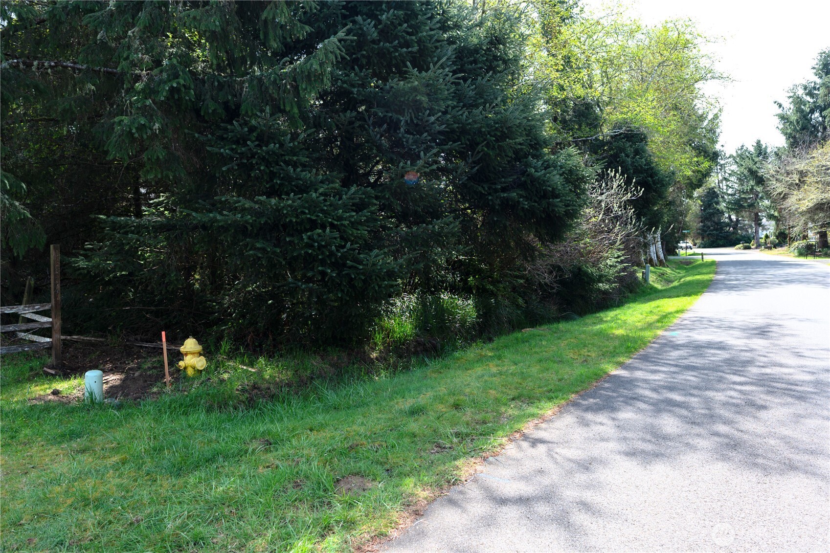 336 Lake Bay Loop SE, Ocean Shores, WA 98569