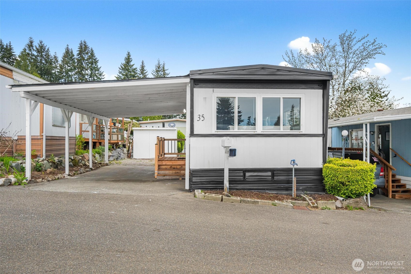 23708 LOCUST Way #35, Bothell, WA 98021