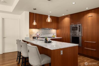 500 106th Avenue NE #603, Bellevue, WA 98004 - Photo 3