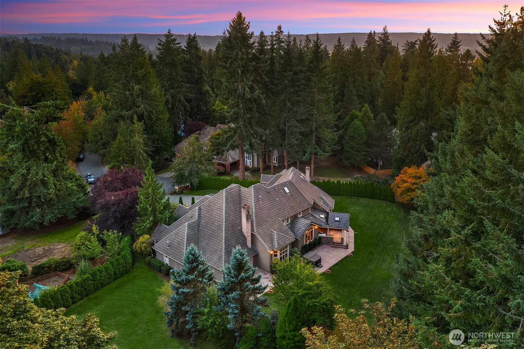 20450 NE 71st Street , Redmond, WA 98053-4725