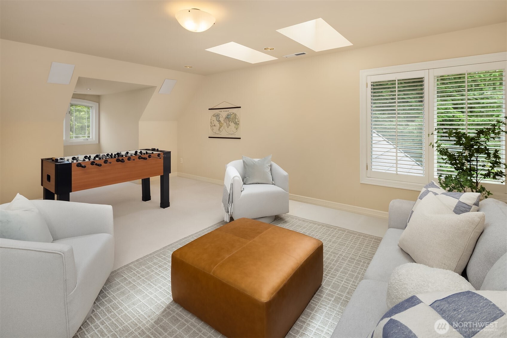 20450 NE 71st Street , Redmond, WA 98053-4725