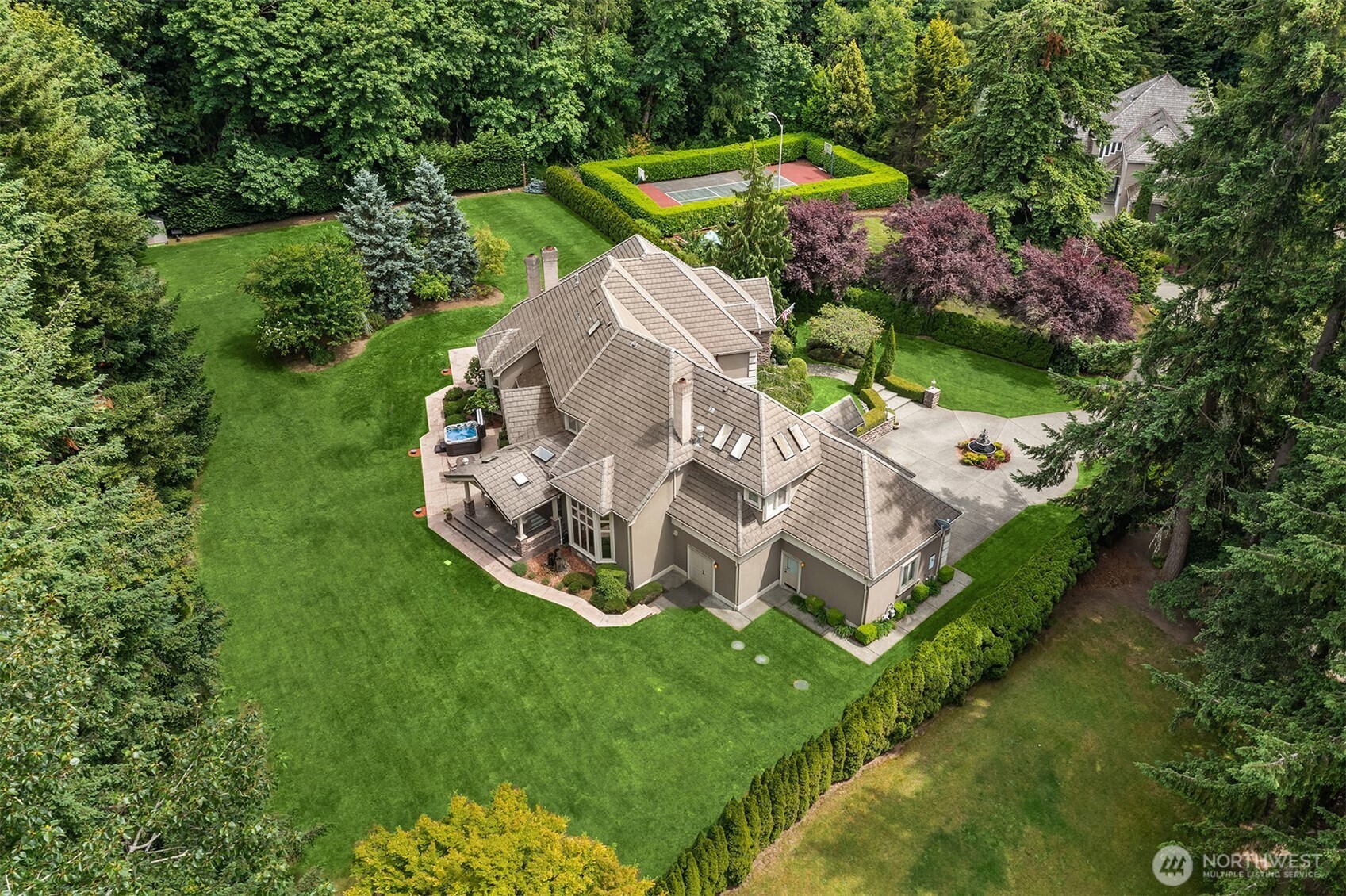 20450 NE 71st Street , Redmond, WA 98053-4725