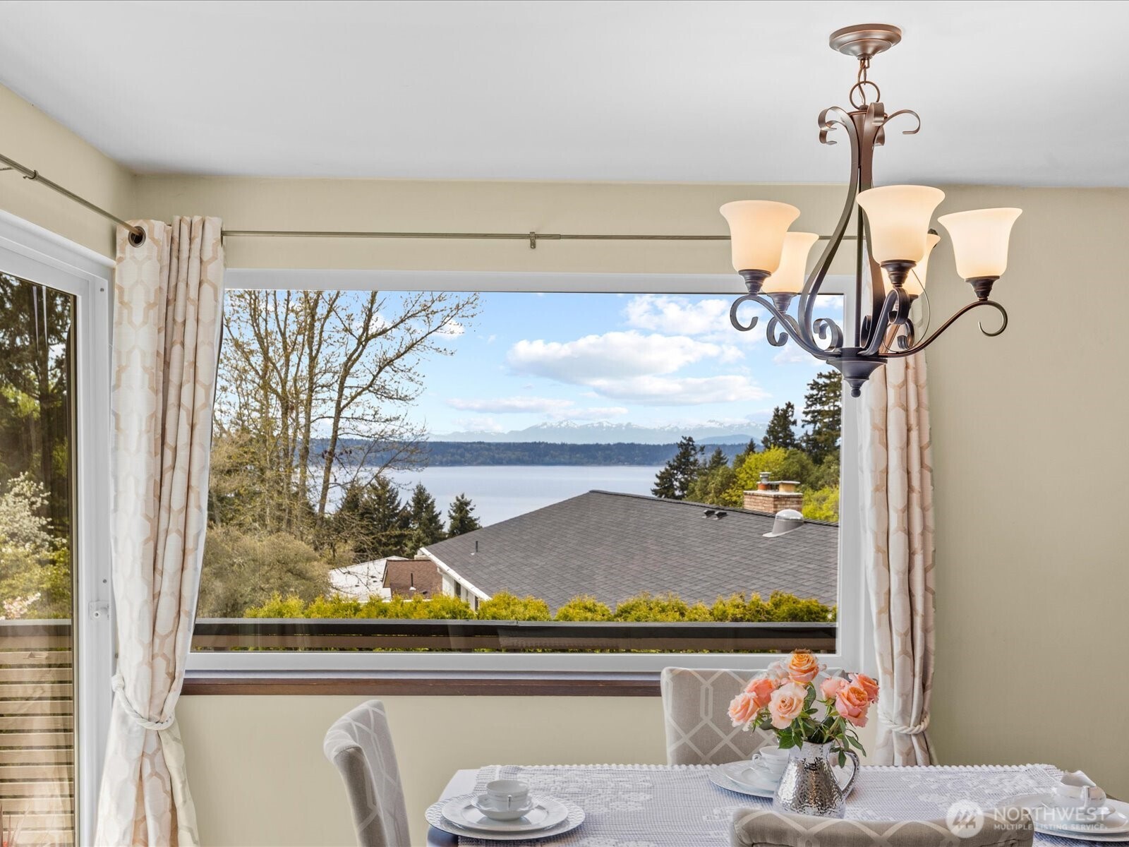 1401 SW 137th Street , Burien, WA 98166-1050