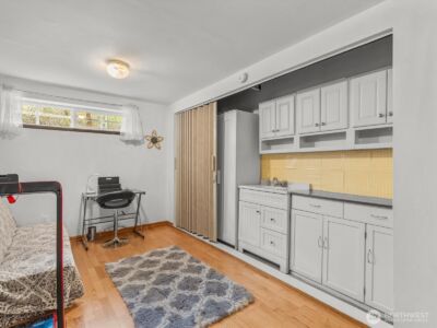 1401 SW 137th Street , Burien, WA 98166-1050 - Photo 36