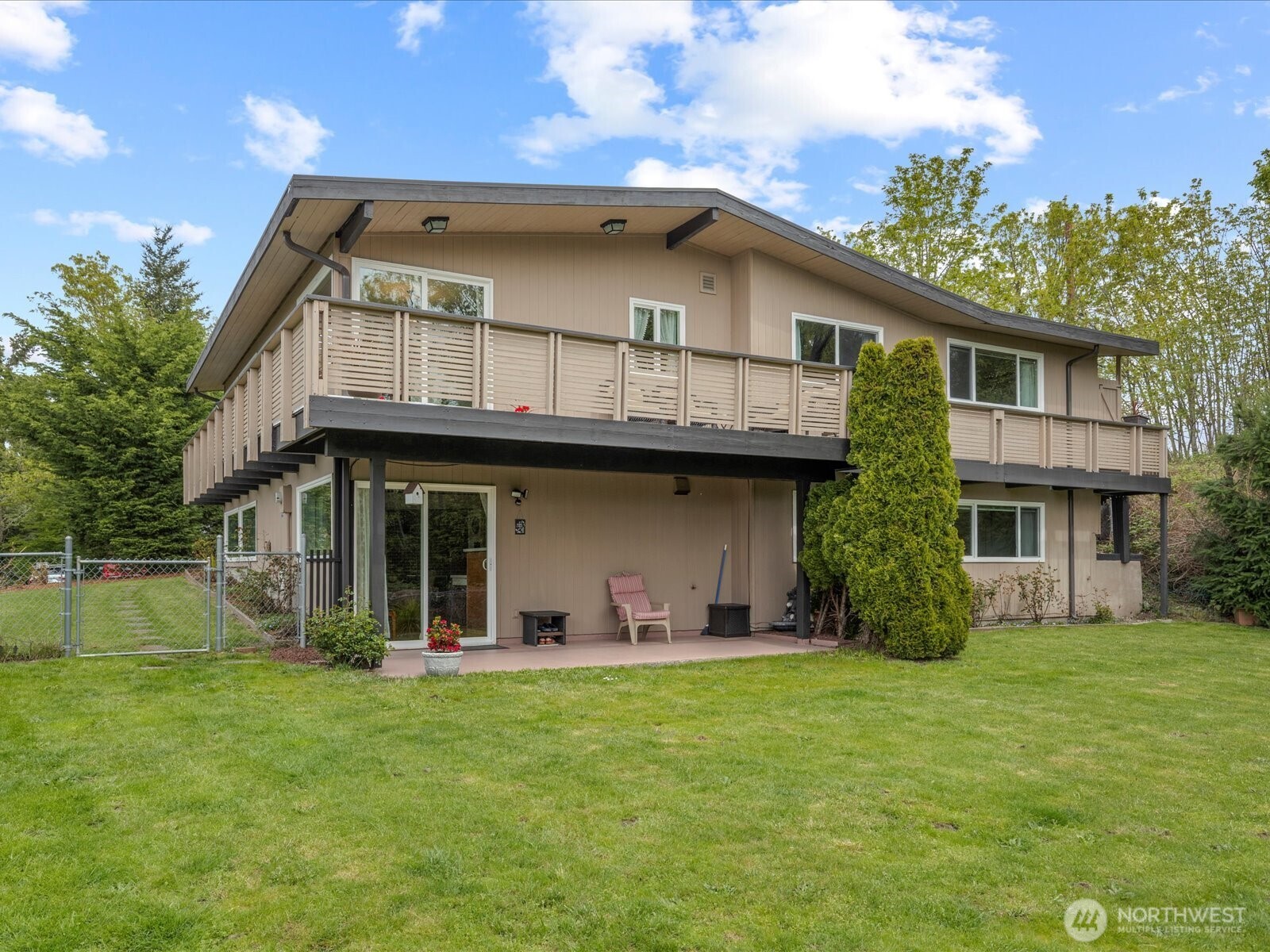 1401 SW 137th Street , Burien, WA 98166-1050